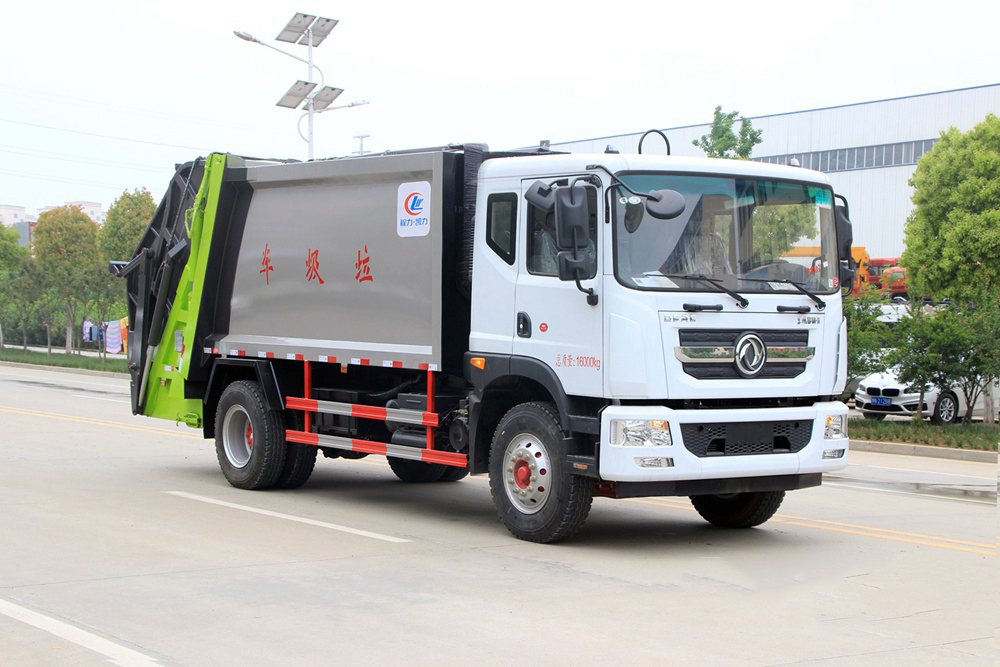 東風(fēng)D9 10方壓縮垃圾車