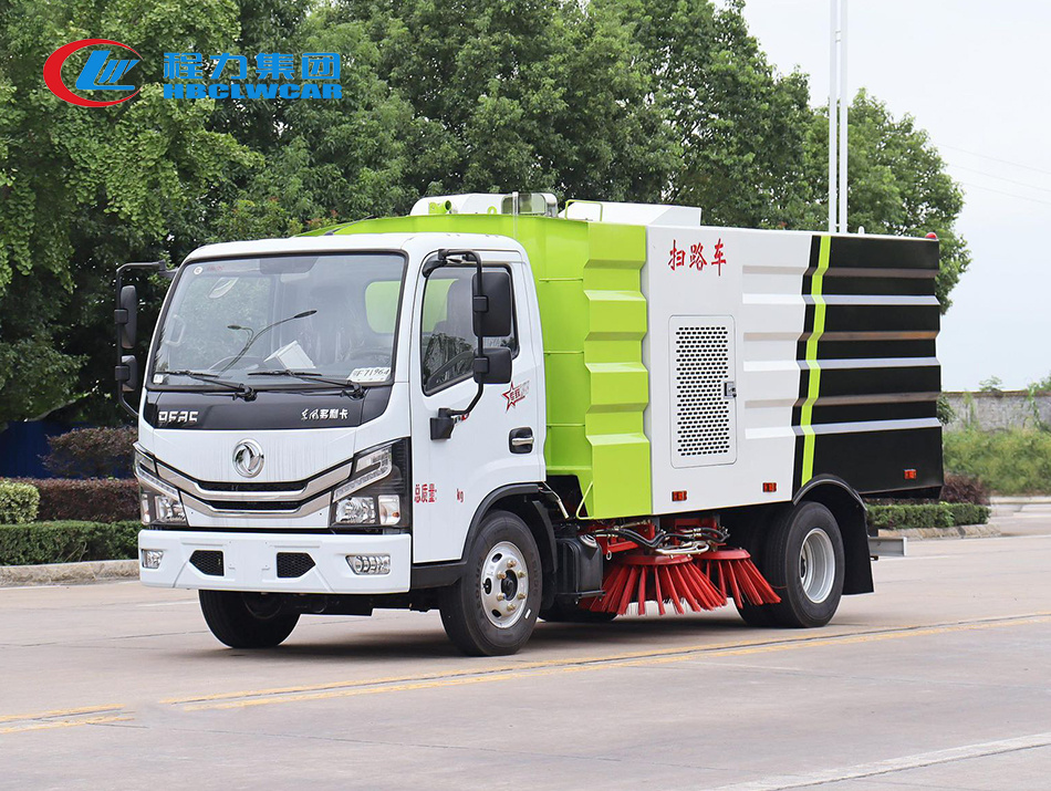 東風(fēng)小多利卡掃路車(chē)